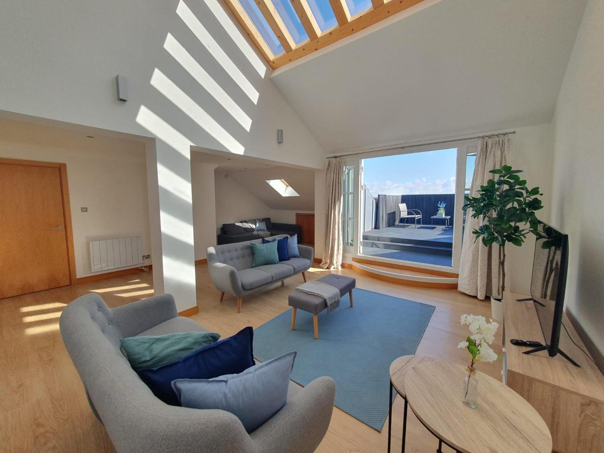 Weekly & Monthly Stays In Penthouse For Contractors Or Leisure Single Or Superking Beds Available Birkenhead Zewnętrze zdjęcie