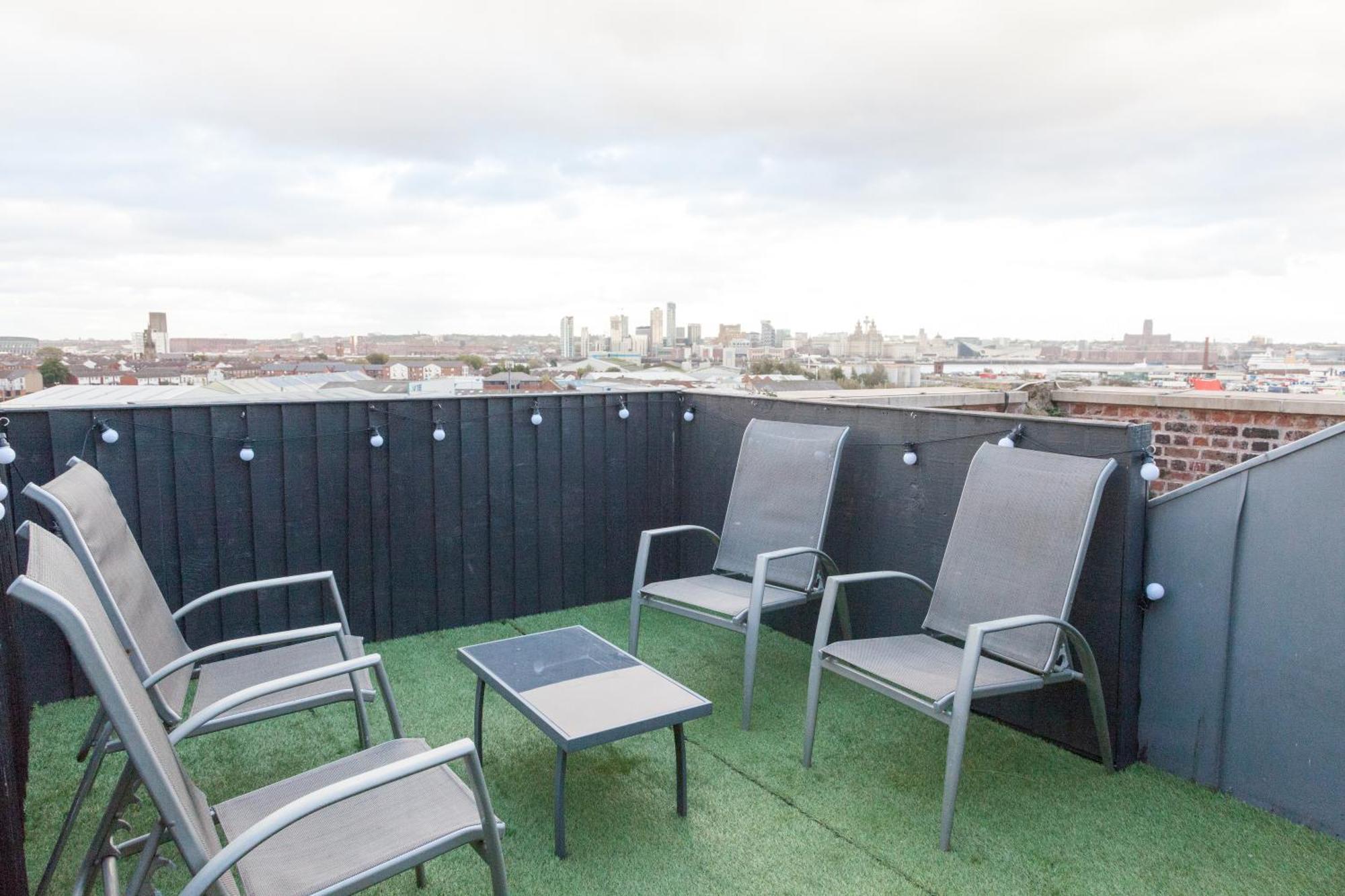 Weekly & Monthly Stays In Penthouse For Contractors Or Leisure Single Or Superking Beds Available Birkenhead Zewnętrze zdjęcie