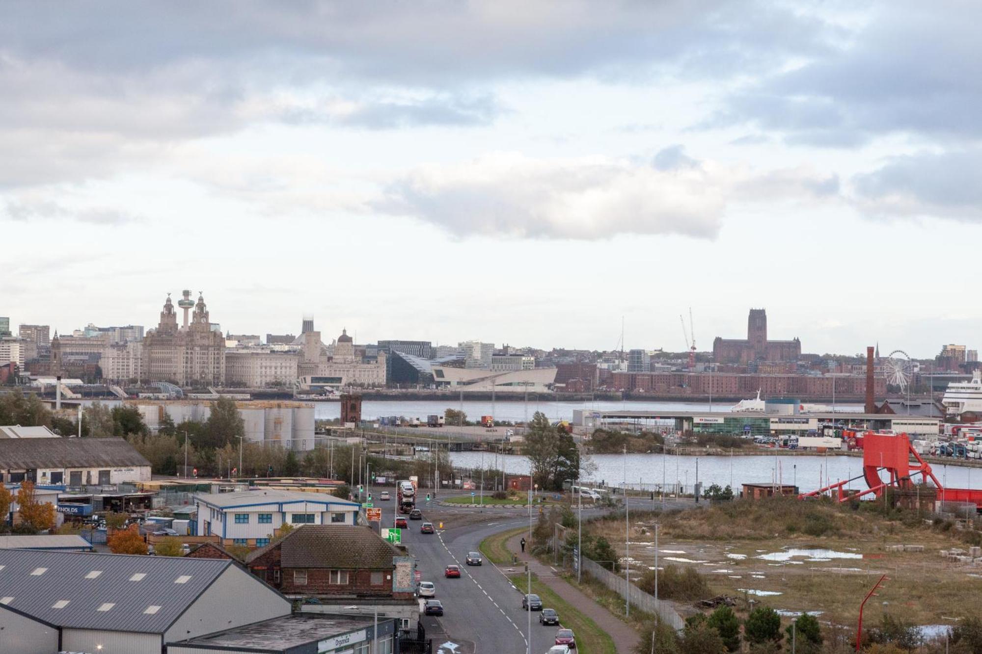 Weekly & Monthly Stays In Penthouse For Contractors Or Leisure Single Or Superking Beds Available Birkenhead Zewnętrze zdjęcie