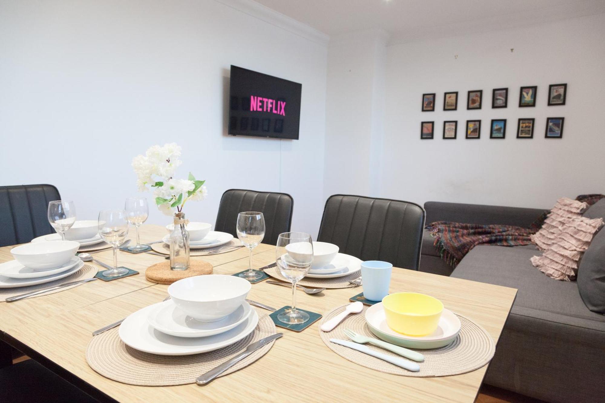 Weekly & Monthly Stays In Penthouse For Contractors Or Leisure Single Or Superking Beds Available Birkenhead Zewnętrze zdjęcie